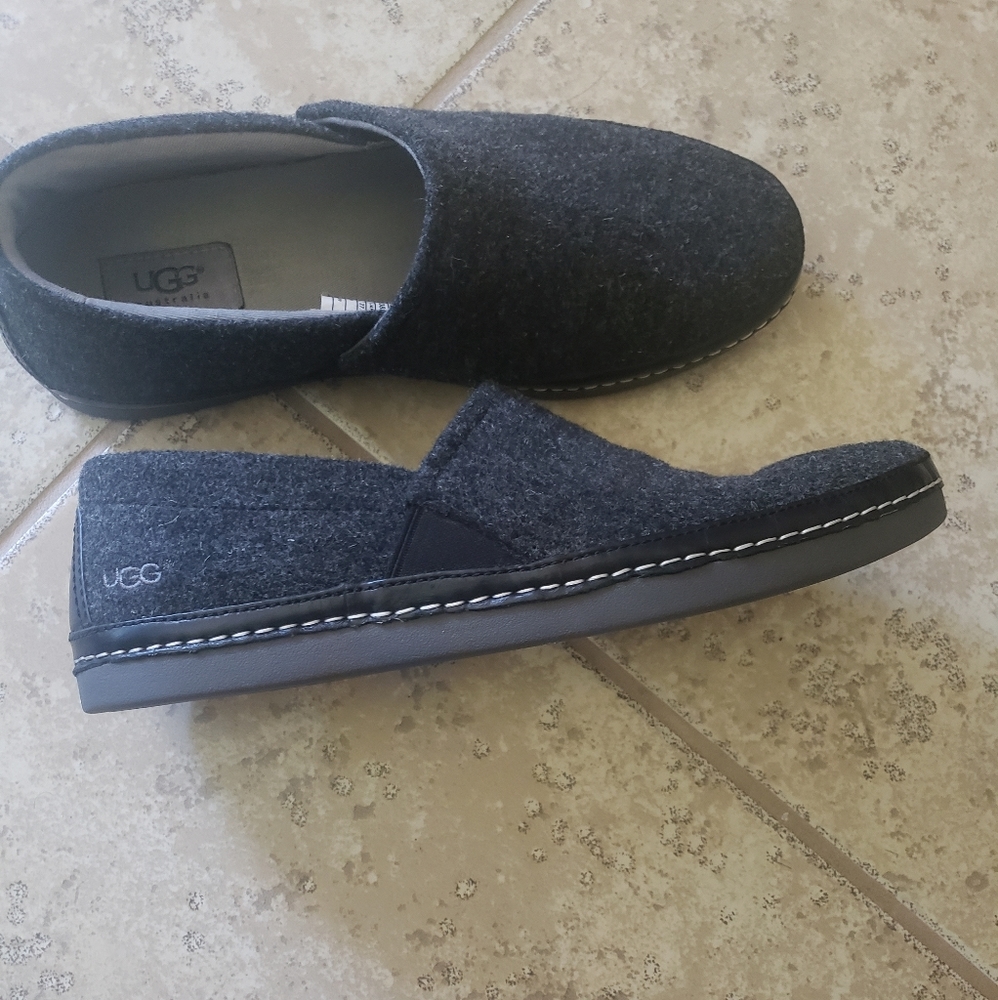 Mens Ugg Reefton slide ons